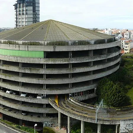Cozy Flat Downtown With Balcony By Timeless Vacations * Oporto