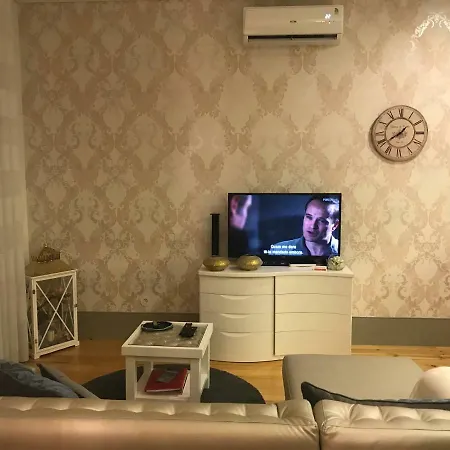 Cozy Flat Downtown דירה