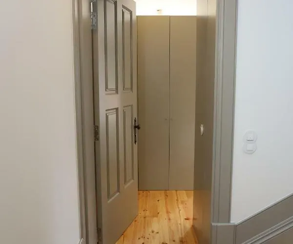 Cozy Flat Downtown بورتو