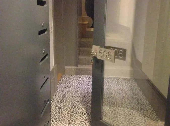 Cozy Flat Downtown *