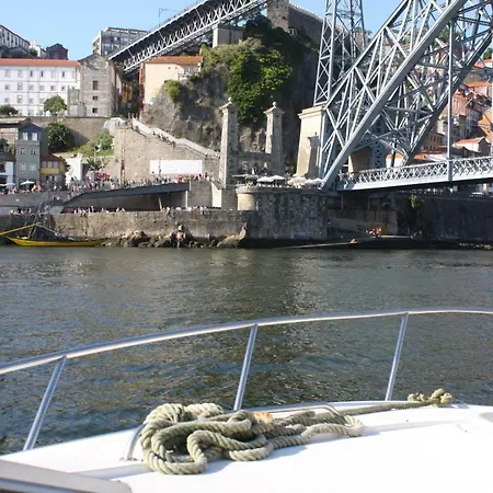 Апартаменты Cozy Flat Downtown Порту