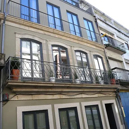 Cozy Flat Downtown With Balcony By Timeless Vacations